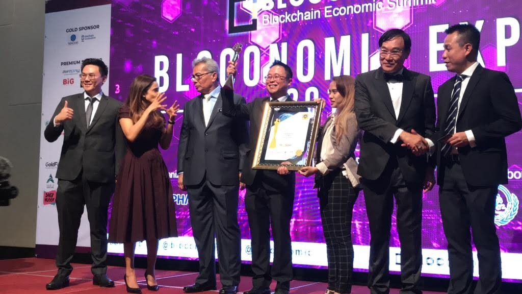 Receiving the Best Blockchain Technology Developer award at Bloconomic Expo 2019